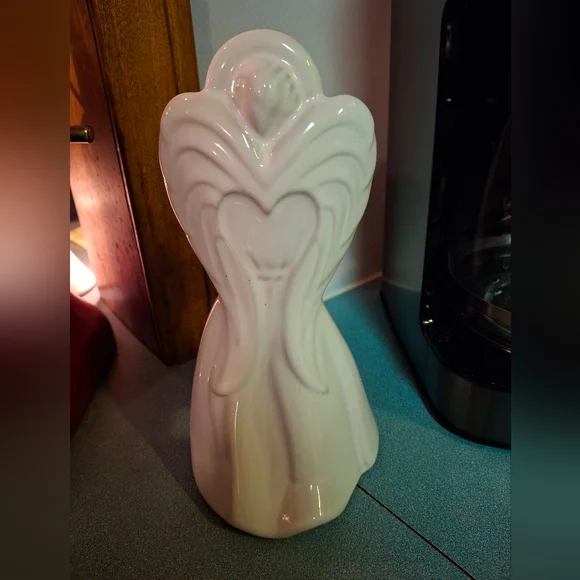 Frankoma Pottery Angel holding Bird #152 - 8 1/2 inches Vintage USA - Picture 4 of 8